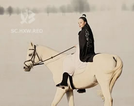 致远：天净沙·秋思马